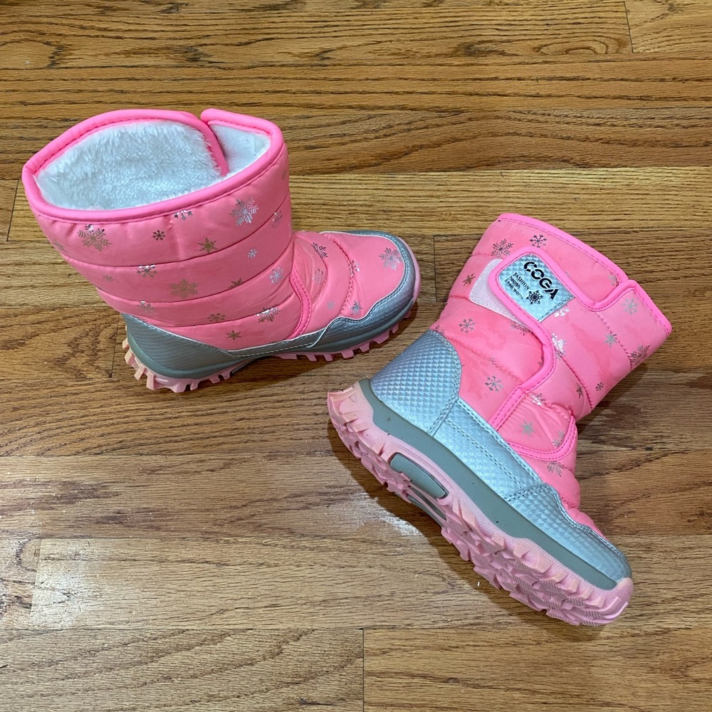 Girls Snow Boots size 1.5